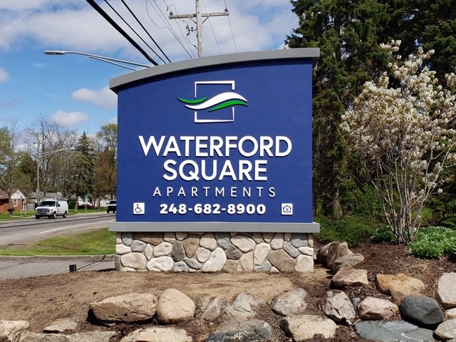 http://cdn.rentcafe.com/dmslivecafe/3/788875/WS new sign.jpg